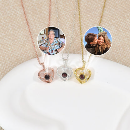 Set 2 Collares con Proyección de Foto